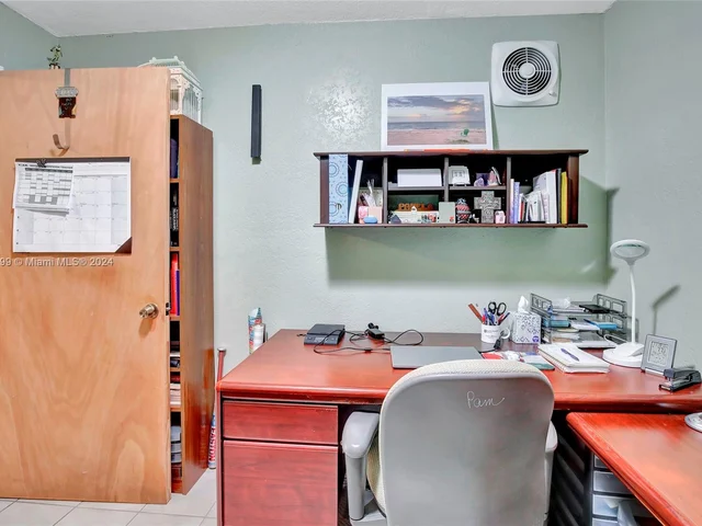 10300 SW 116th Ave, Miami FL 33176