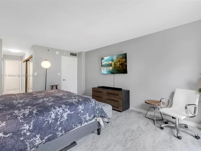 2900 NE 14th St Cswy # 102, Pompano Beach FL 33062