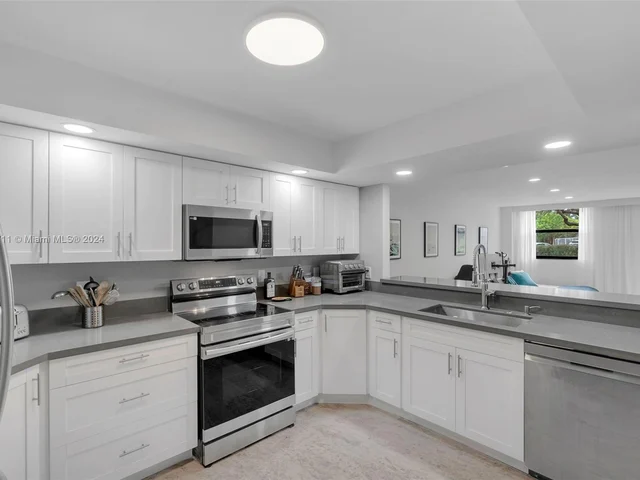 2900 NE 14th St Cswy # 102, Pompano Beach FL 33062