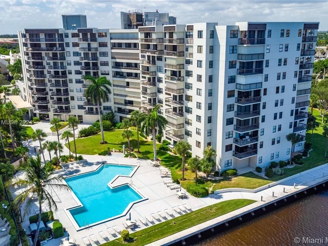 2900 NE 14th St Cswy # 102, Pompano Beach FL 33062