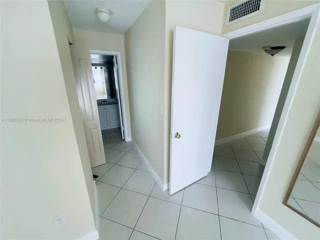 13120 SW 92nd Ave # 221, Miami FL 33176