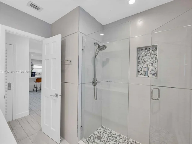 1351 Jackson St, Hollywood FL 33019