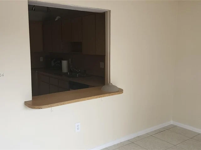 14313 SW 45th Ter # 14313, Miami FL 33175