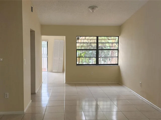 14313 SW 45th Ter # 14313, Miami FL 33175