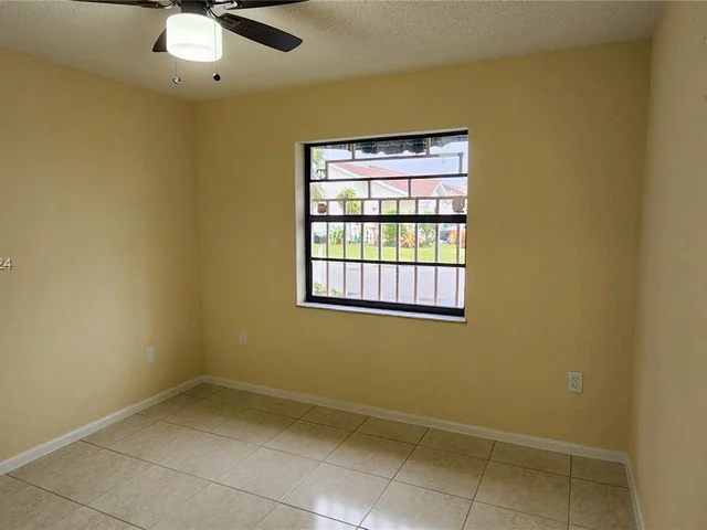 14313 SW 45th Ter # 14313, Miami FL 33175