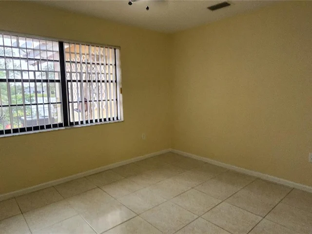 14313 SW 45th Ter # 14313, Miami FL 33175