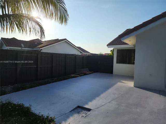 14313 SW 45th Ter # 14313, Miami FL 33175