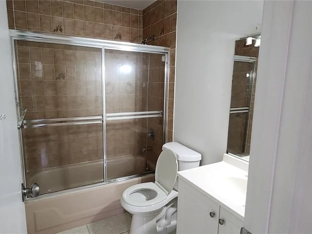 14313 SW 45th Ter # 14313, Miami FL 33175