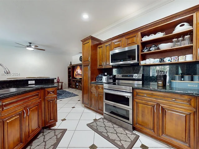 3492 SW 177th Ave, Miramar FL 33029