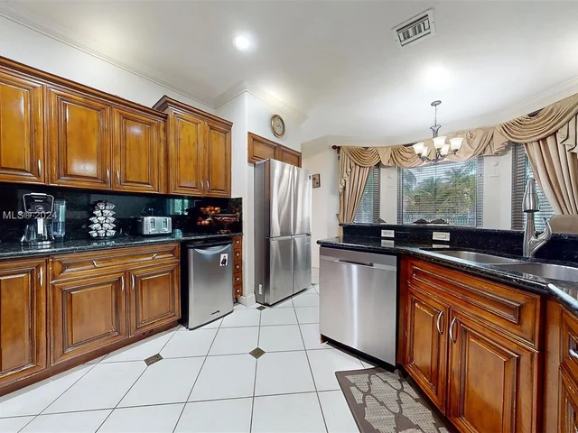 3492 SW 177th Ave, Miramar FL 33029