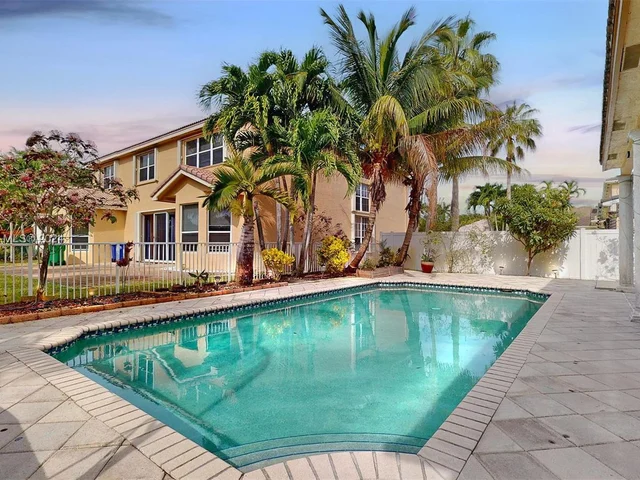 3492 SW 177th Ave, Miramar FL 33029