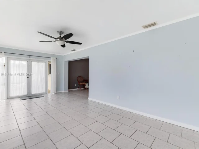 8741 NW 17th Ct, Pembroke Pines FL 33024