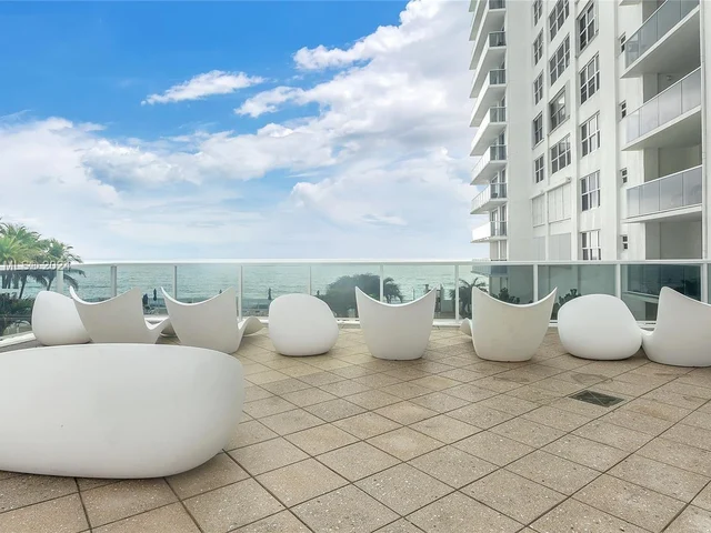 2751 S Ocean Dr # 307N, Hollywood FL 33019