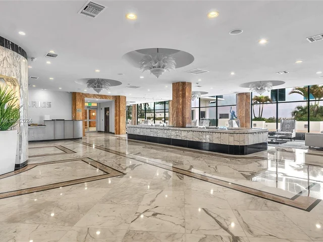 2751 S Ocean Dr # 307N, Hollywood FL 33019