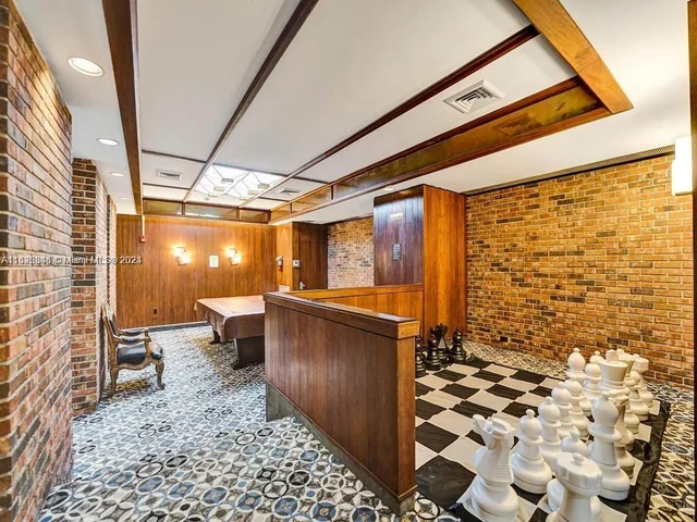 2751 S Ocean Dr # 307N, Hollywood FL 33019