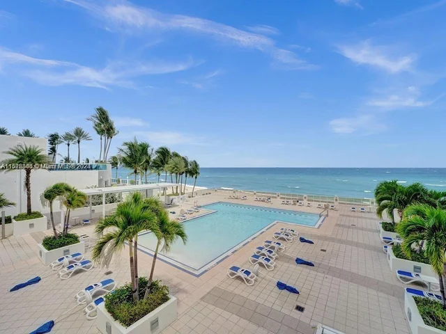 2751 S Ocean Dr # 307N, Hollywood FL 33019