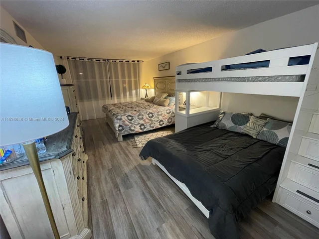 2751 S Ocean Dr # 307N, Hollywood FL 33019