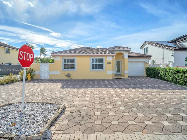 8300 NW 201st St, Hialeah FL 33015