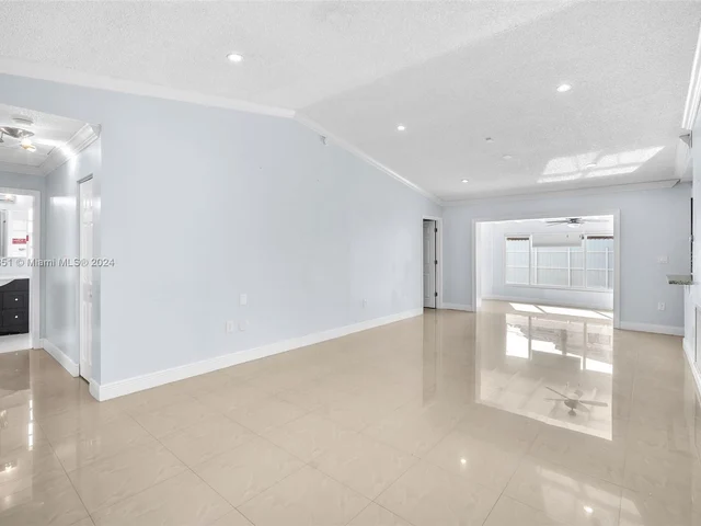 8300 NW 201st St, Hialeah FL 33015