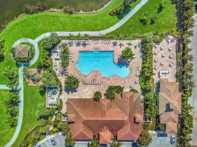 3976 Poinciana Ln # 3976, Hollywood FL 33021