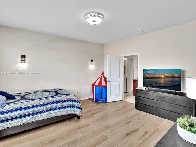 3976 Poinciana Ln # 3976, Hollywood FL 33021