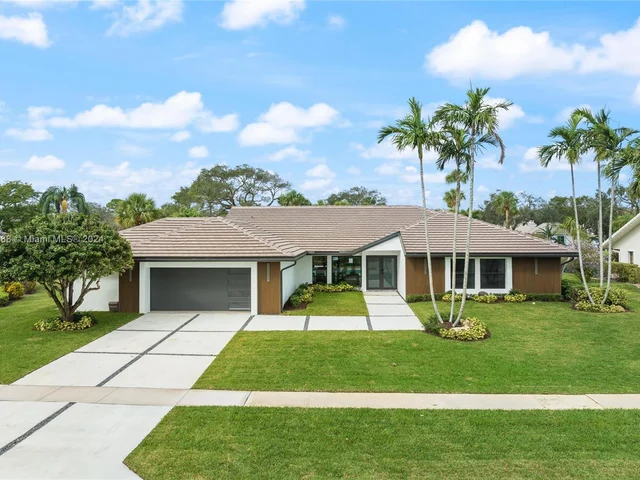 16675 Sweet Bay Dr, Delray Beach FL 33445