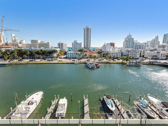 4101 Pine Tree Dr # 615, Miami Beach FL 33140