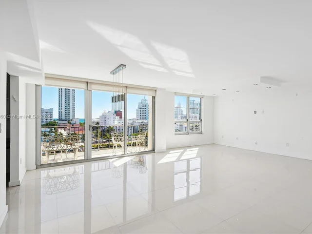4101 Pine Tree Dr # 615, Miami Beach FL 33140