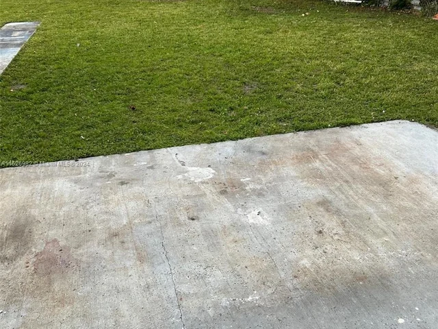 1260 NE 135th St, North Miami FL 33161