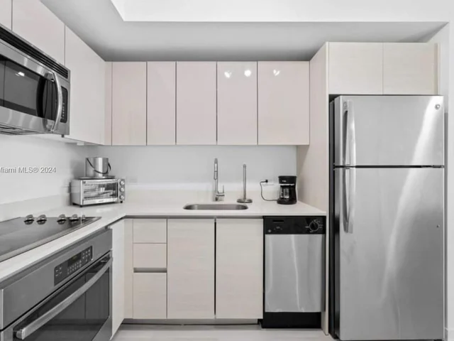 2602 E Hallandale Beach Blvd # R1104, Hallandale Beach FL 33009