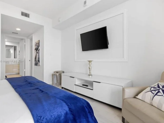 2602 E Hallandale Beach Blvd # R1104, Hallandale Beach FL 33009