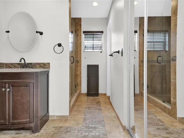 6401 SW 115th Ave, Miami FL 33173