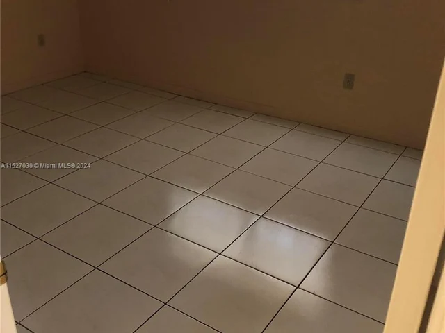 10975 SW 107th St # 202, Miami FL 33176