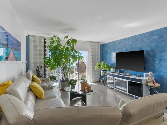 1455 N Treasure Dr # P, North Bay Village FL 33141