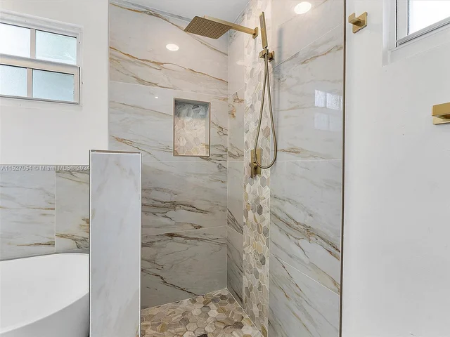 11732 SW 1st St, Coral Springs FL 33071