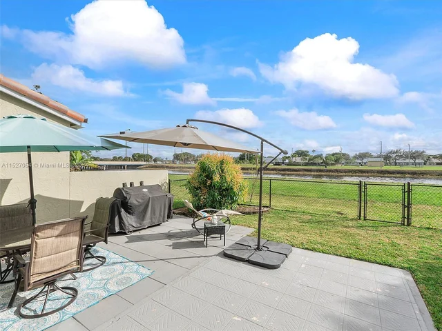 11732 SW 1st St, Coral Springs FL 33071