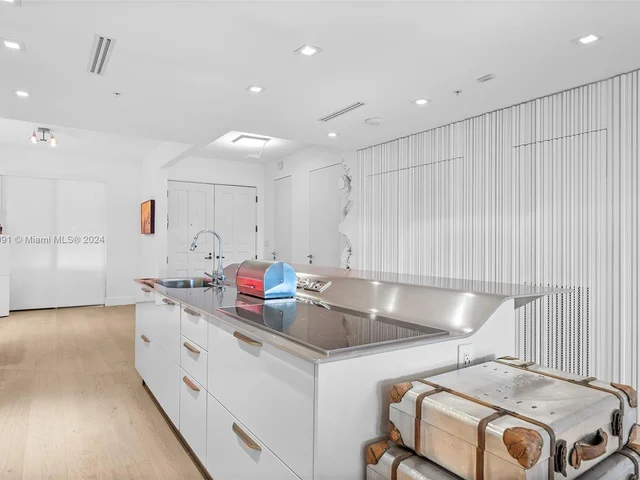 2523 Fisher Island Drive # 6203, Fisher Island FL 33109