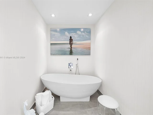 2523 Fisher Island Drive # 6203, Fisher Island FL 33109