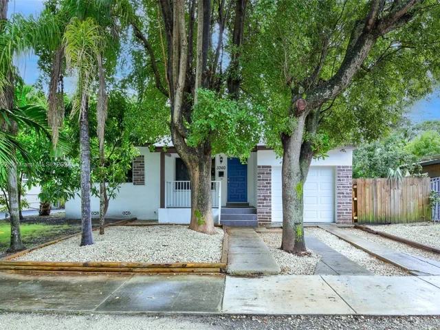 3360 SW 29th St, Miami FL 33133