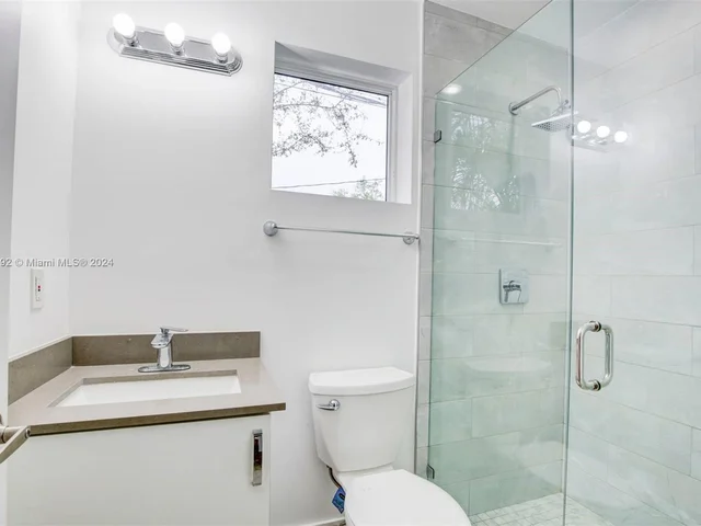 3360 SW 29th St, Miami FL 33133