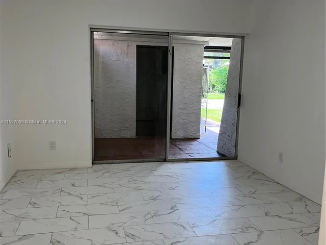 6520 NW 98th Ter # B26, Tamarac FL 33321