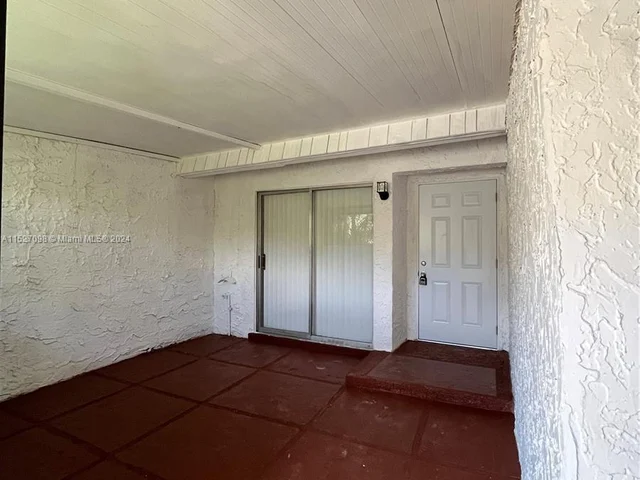 6520 NW 98th Ter # B26, Tamarac FL 33321