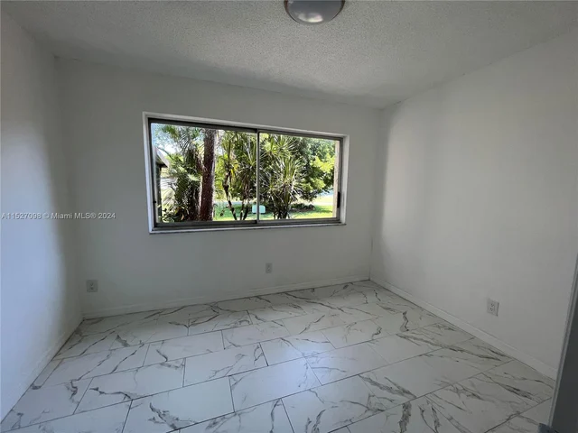 6520 NW 98th Ter # B26, Tamarac FL 33321