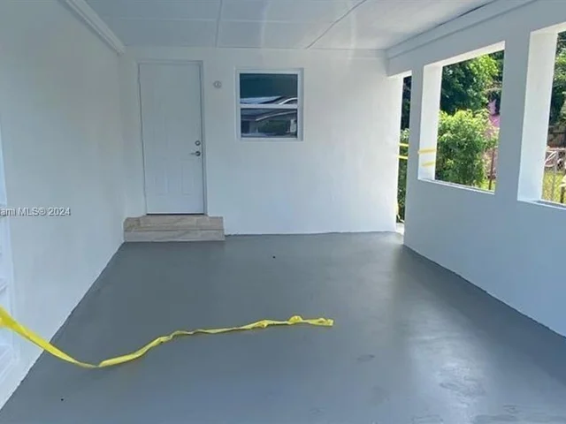 193 SW Vermont Avenue, Fort Lauderdale FL 33312