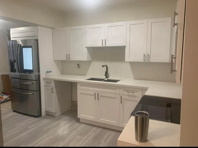 6765 SW 17th St, Miami FL 33155