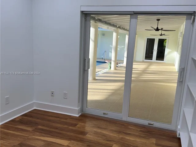 13190 SW 75th Ave, Pinecrest FL 33156