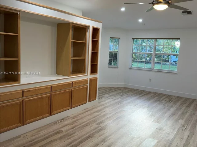 13190 SW 75th Ave, Pinecrest FL 33156