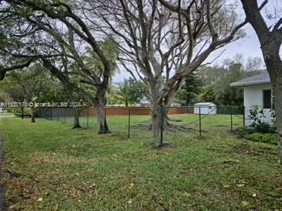 13190 SW 75th Ave, Pinecrest FL 33156