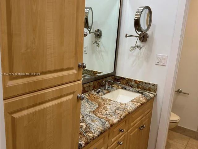 13190 SW 75th Ave, Pinecrest FL 33156