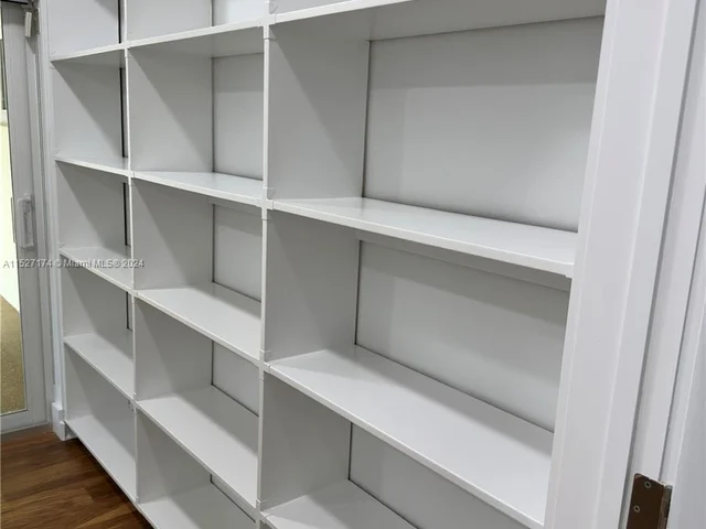 13190 SW 75th Ave, Pinecrest FL 33156